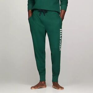 Tommy Hilfiger Forest Green Waffle Knit Jogger Pajama Pants – Size Medium EUC